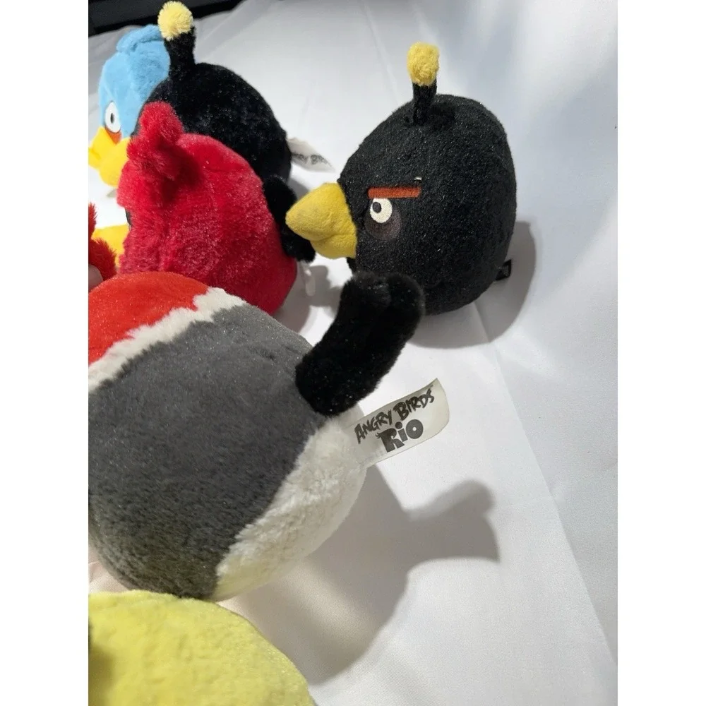 Angry Birds Lot of (7) *RED JAY MATILDA CHUCK BOMB * Plush Toys